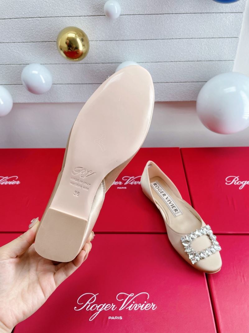 Roger Vivier flat shoes